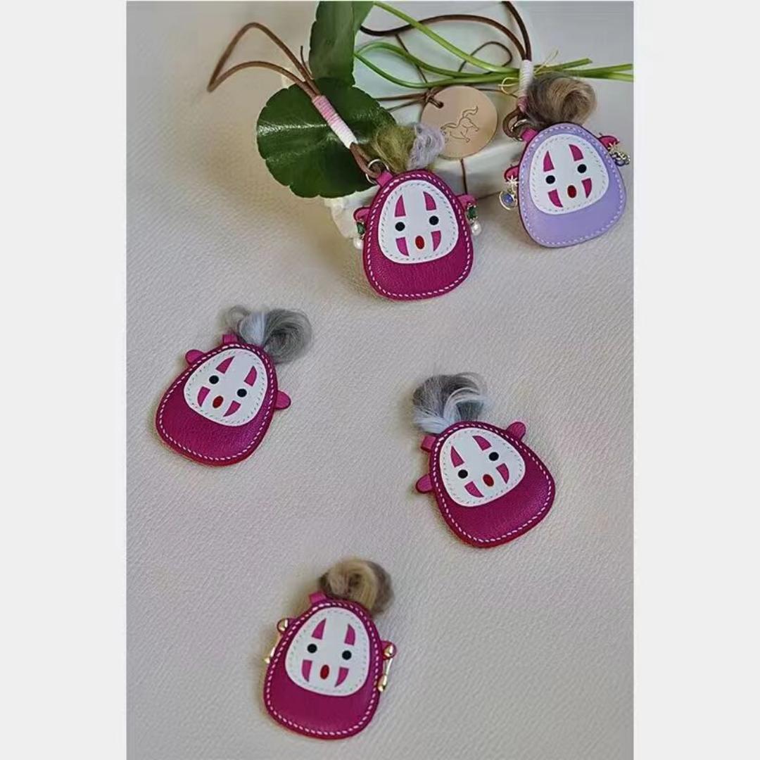 Faceless Auntie bag charm gift
birthday gift
festival gift
keychain