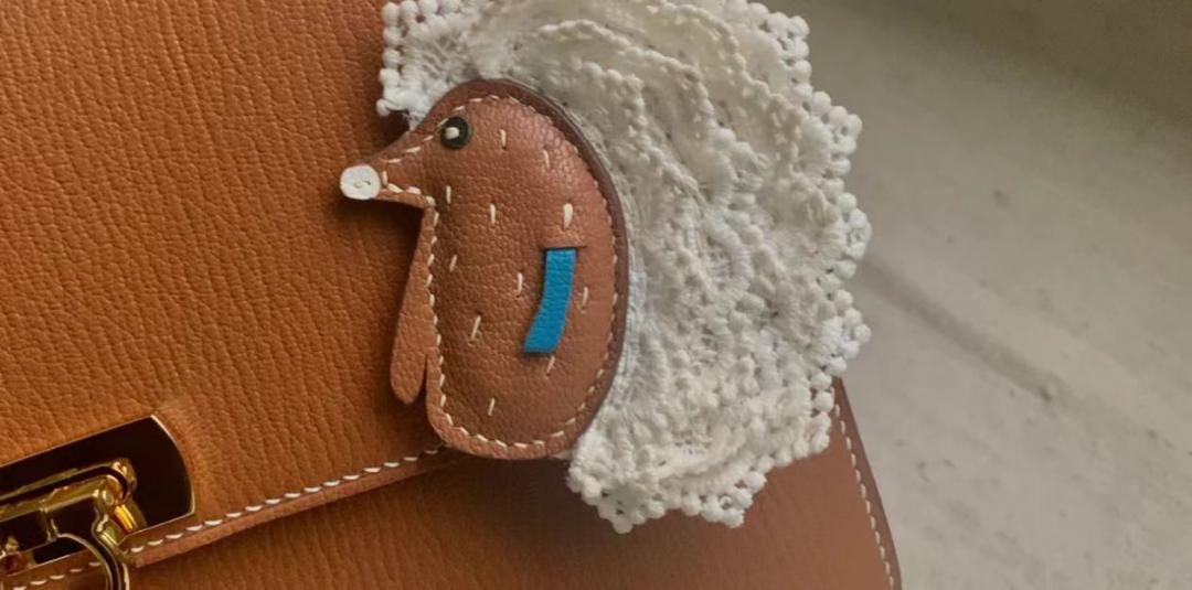Lace Hedgehog bag charm gift
birthday gift
festival gift
keychain