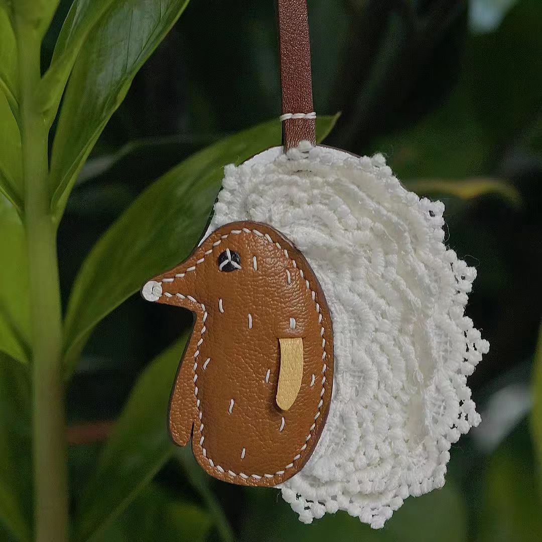 Lace Hedgehog bag charm gift
birthday gift
festival gift
keychain