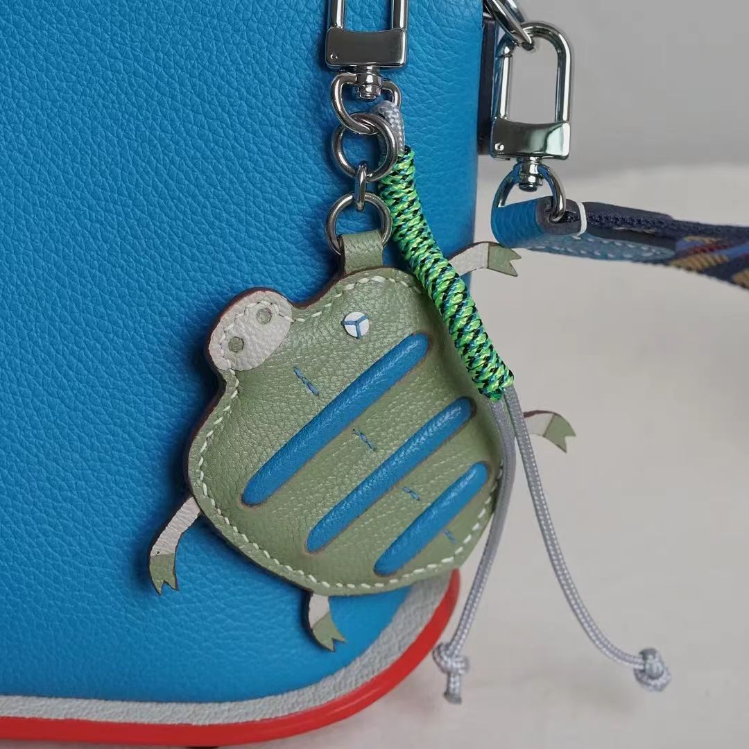 sea turtle bag charm gift
keychain
birthday gift
Christmas gift