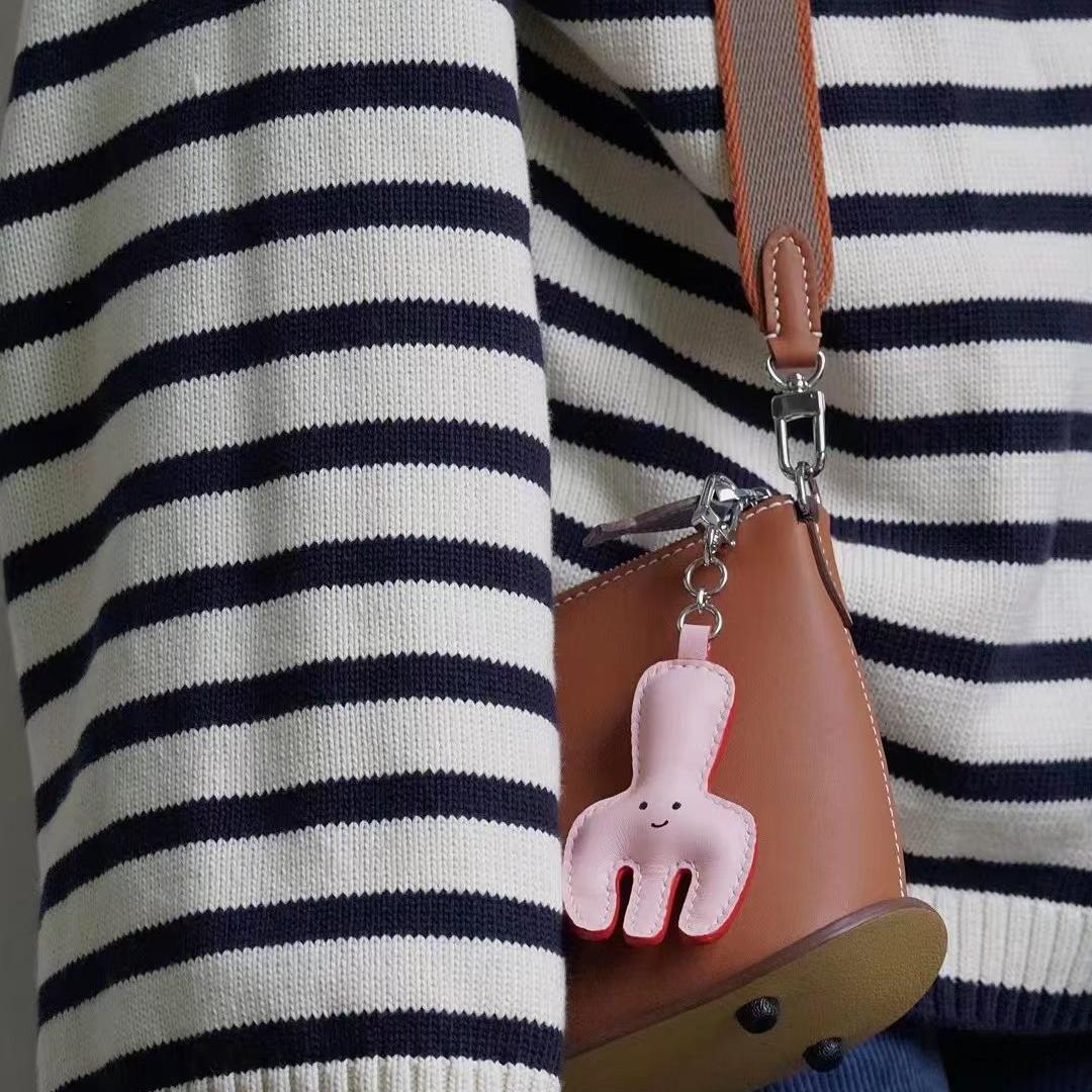 small_fork bag charm gift
birthday gift
festival gift
keychain