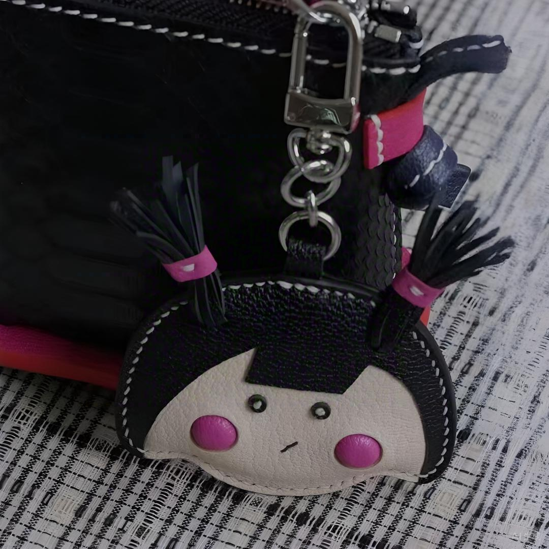 Braided dimple girl bag charm gift
keychain
birthday gift
Christmas gift