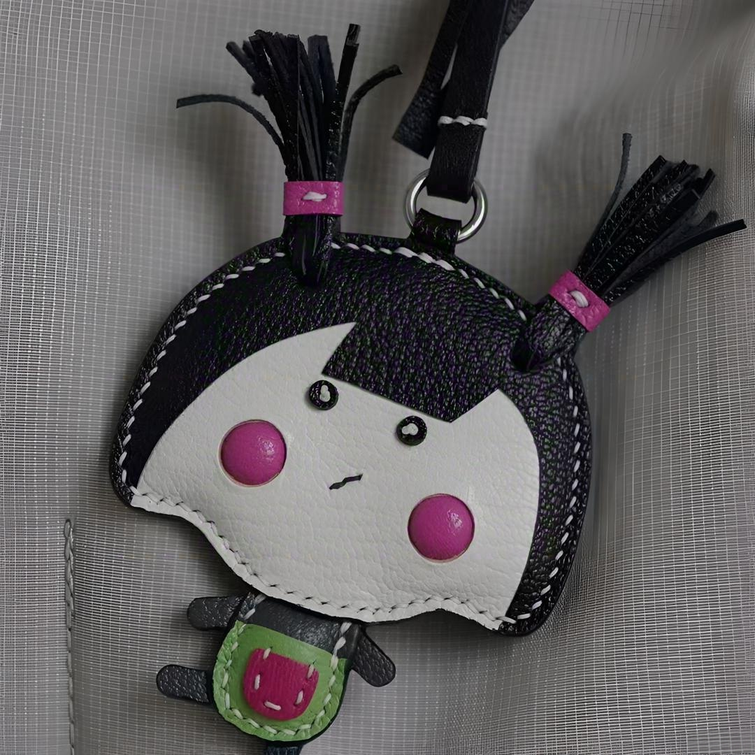 Braided dimple girl bag charm gift
keychain
birthday gift
Christmas gift