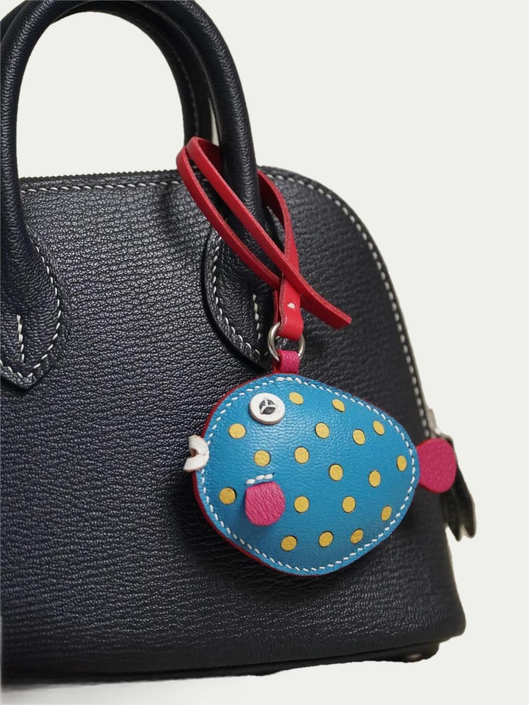 Bubble Fish bag charm gift
keychain
birthday gift
Christmas gift