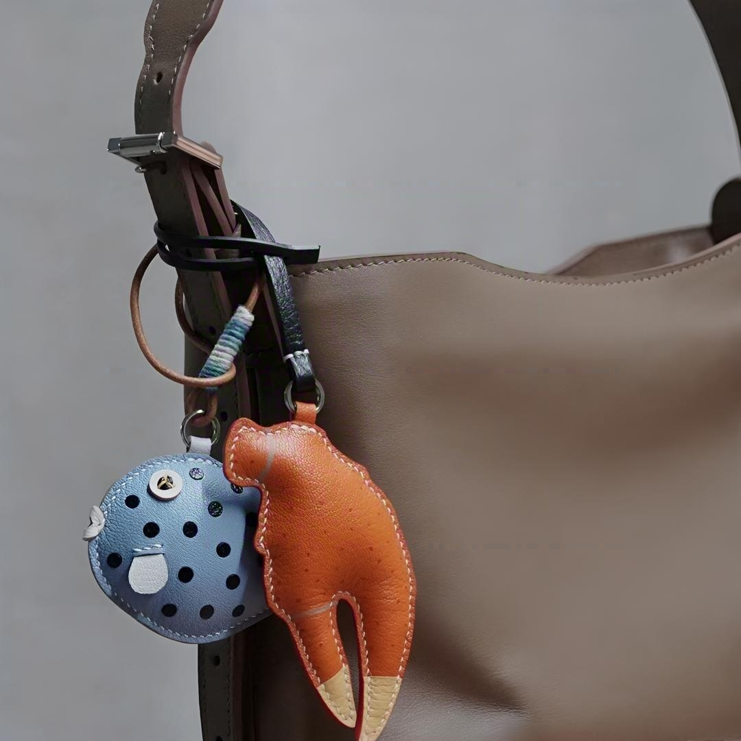 Bubble Fish bag charm gift
keychain
birthday gift
Christmas gift