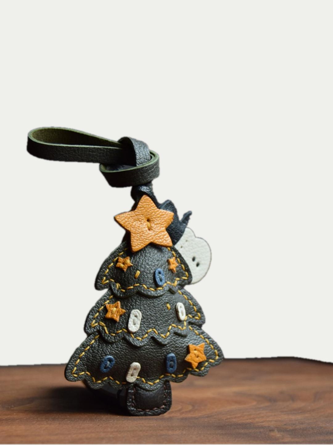 Christmas tree bag charm gift
﻿French sheepskin 
handmade keychain
Christmas gift