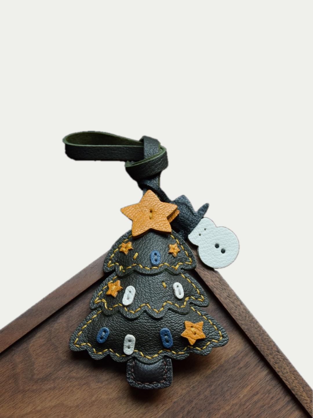 Christmas tree bag charm gift
﻿French sheepskin 
handmade keychain
Christmas gift