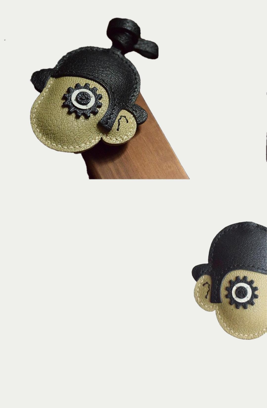 Clockwork Man bag charm gift
﻿French sheepskin 
handmade keychain
fashion coordination