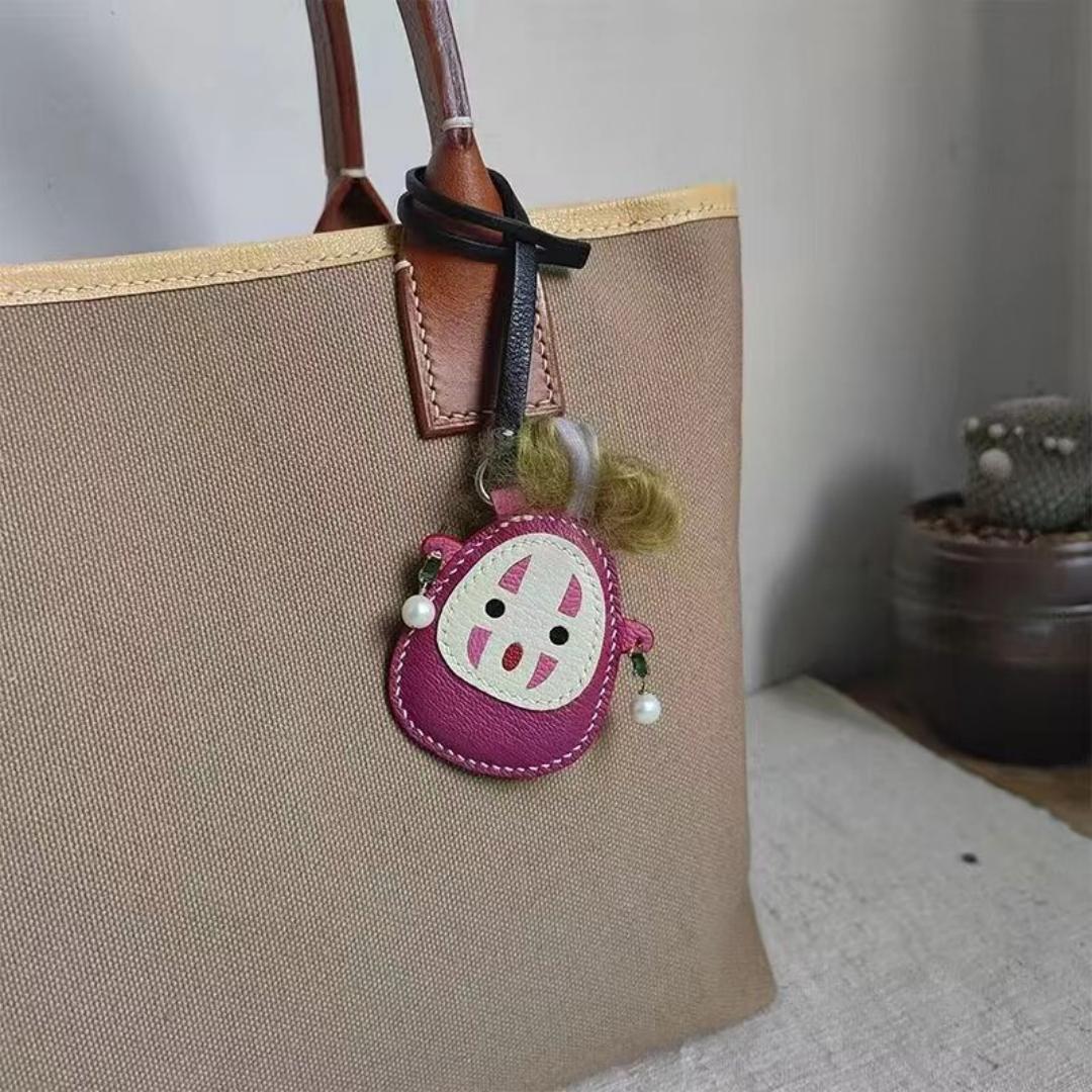 Faceless Auntie bag charm gift
birthday gift
festival gift
keychain