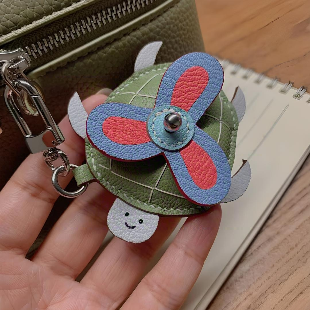 handmade Fan Turtle bag charm gift
Christmas gifts 
birthday gifts for her
Valentine's Day gift ideas
keychain
