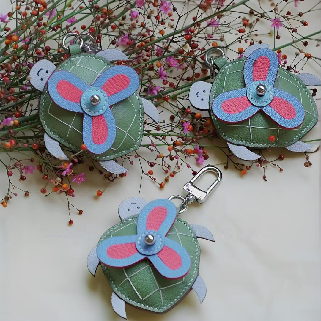 handmade Fan Turtle bag charm gift
Christmas gifts 
birthday gifts for her
Valentine's Day gift ideas
keychain