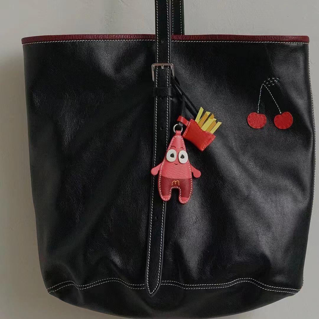 Patrick Star bag charm gift
birthday gift
festival gift
keychain