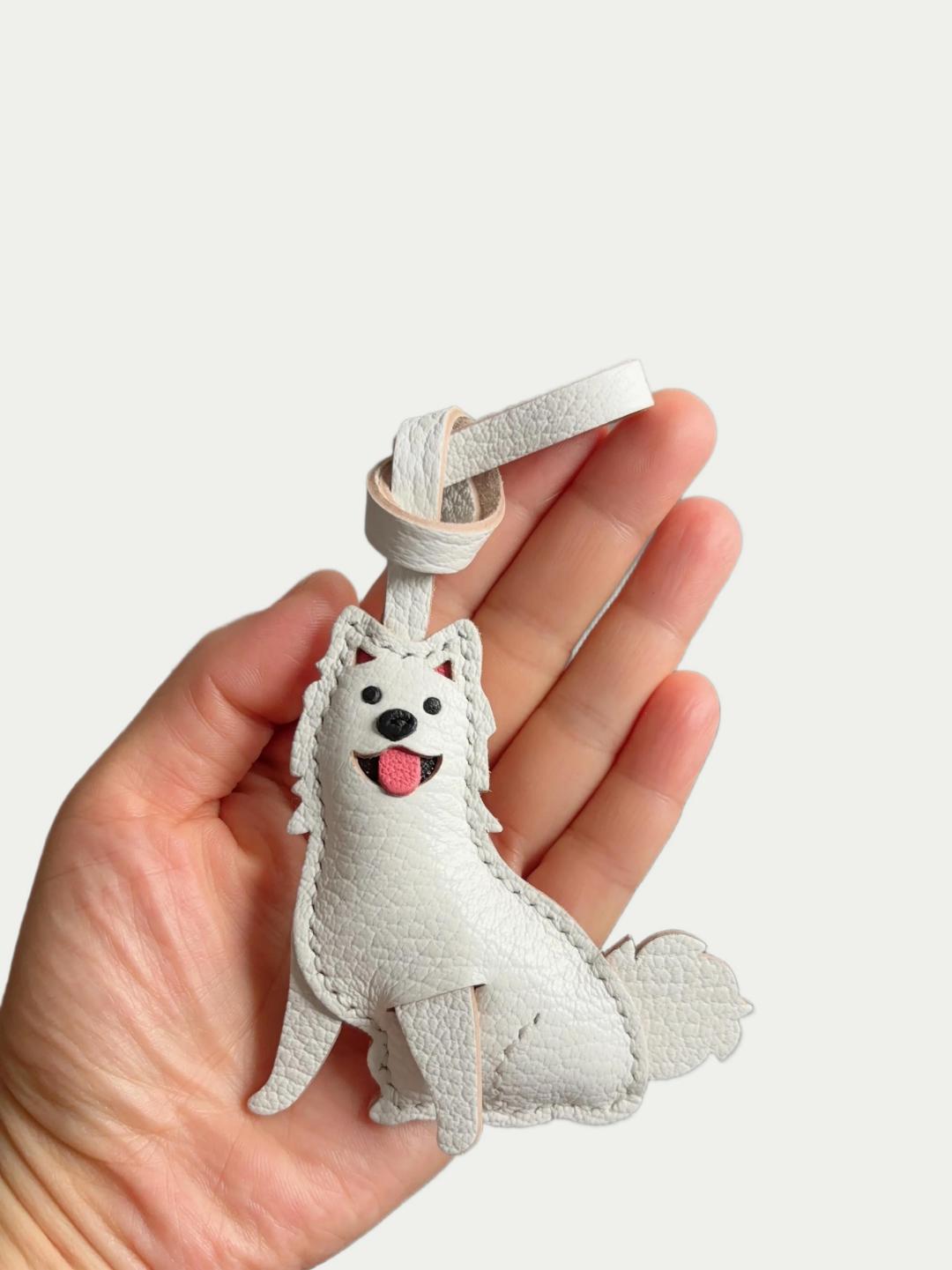 French lambskin Samoyed bag charm
Handmade Samoyed bag charm
Sheepskin Samoyed bag pendant
Leather Samoyed bag charm
Handmade French lambskin Samoyed bag charm
Cute Samoyed dog bag charm handmade
Samoyed bag charm gift for dog lovers