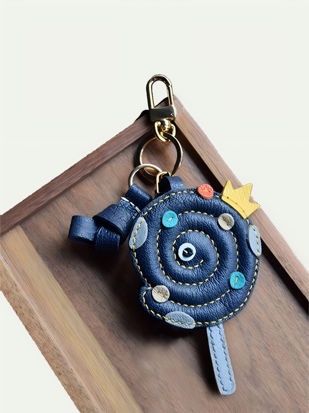 Snake shaped lollipop bag charm gift
luxury handmade gift set
French sheepskin handmade keychain