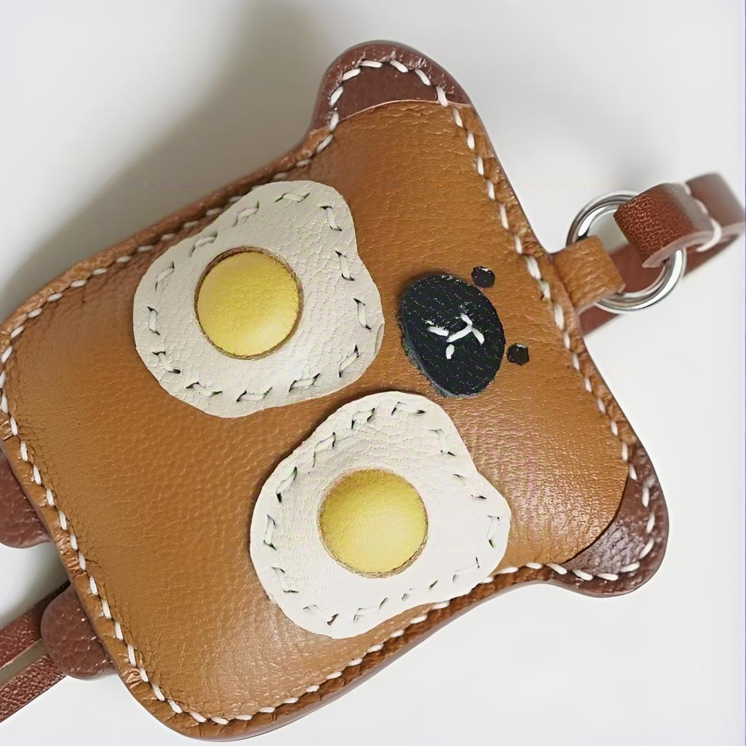 Toast Bear bag charm gift
birthday gift
festival gift
keychain