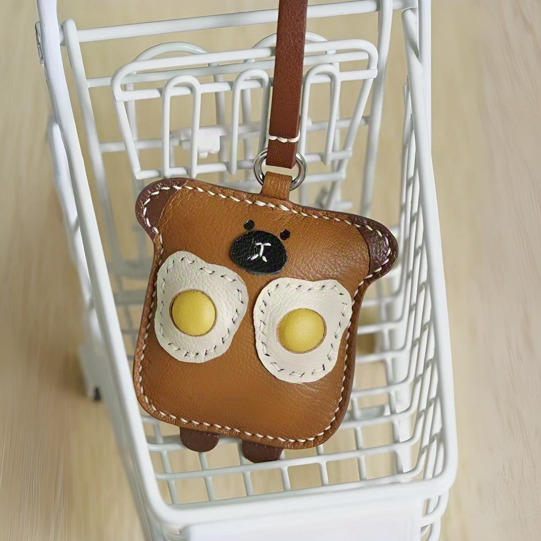Toast Bear bag charm gift
birthday gift
festival gift
keychain
