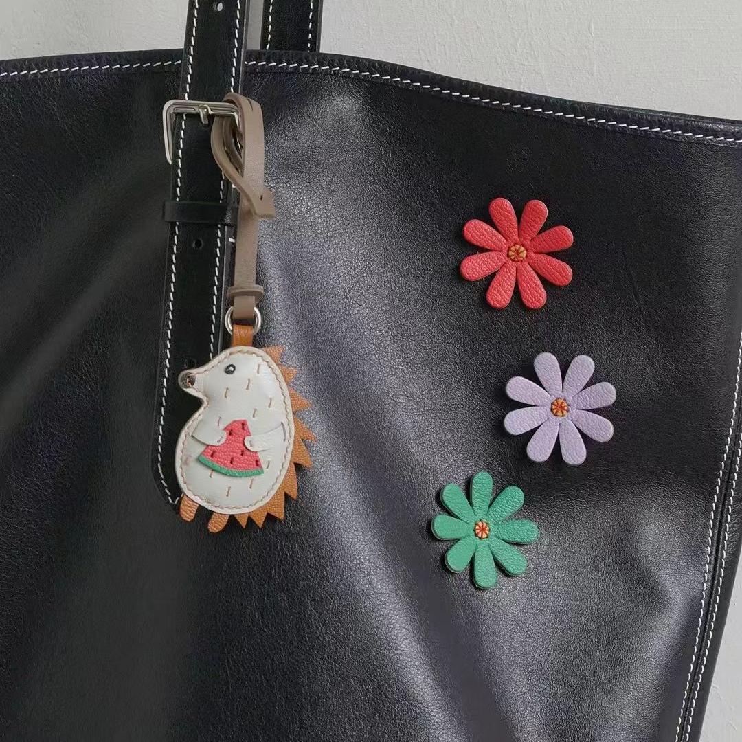 Watermelon hedgehog bag charm gift
birthday gift
festival gift
keychain