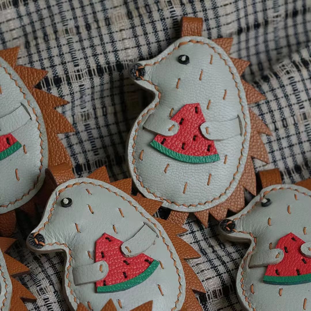 Watermelon hedgehog bag charm gift
birthday gift
festival gift
keychain