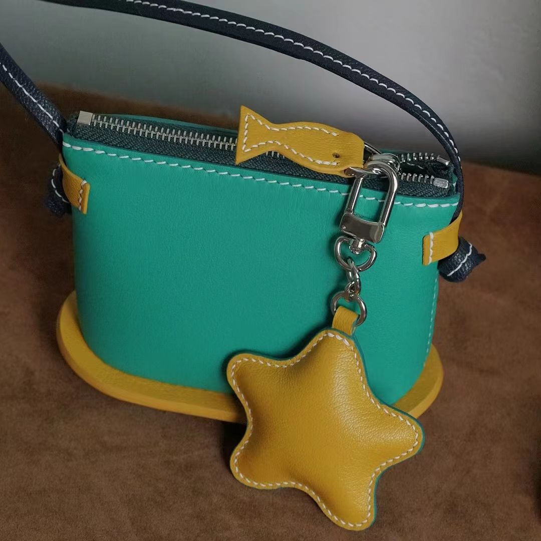 Wishing Star bag charm gift
birthday gift
festival gift
keychain