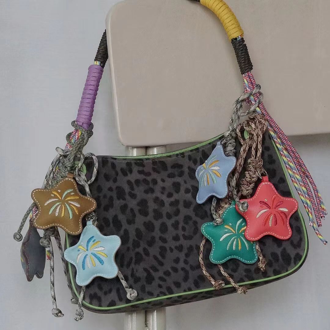 Wishing Star bag charm gift
birthday gift
festival gift
keychain
