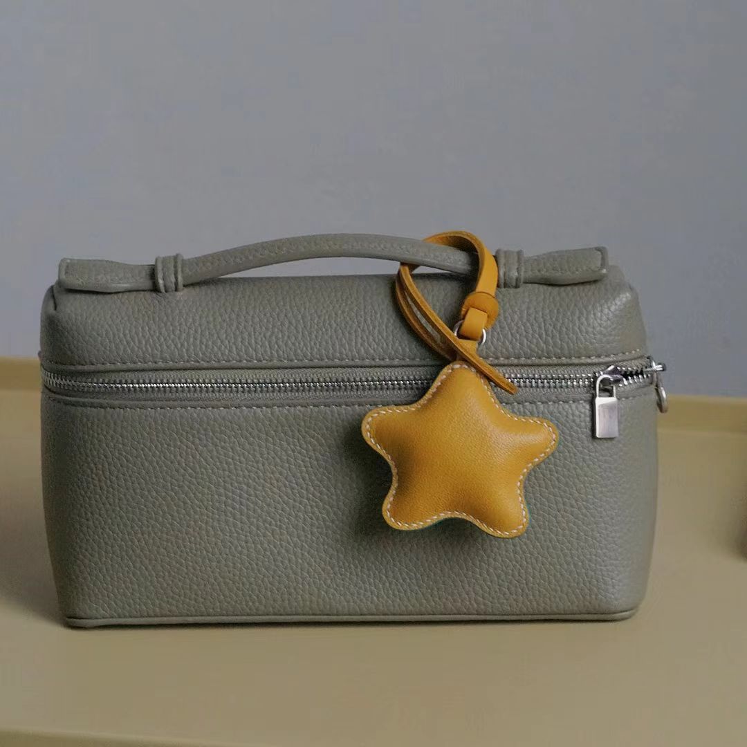 Wishing Star bag charm gift
birthday gift
festival gift
keychain