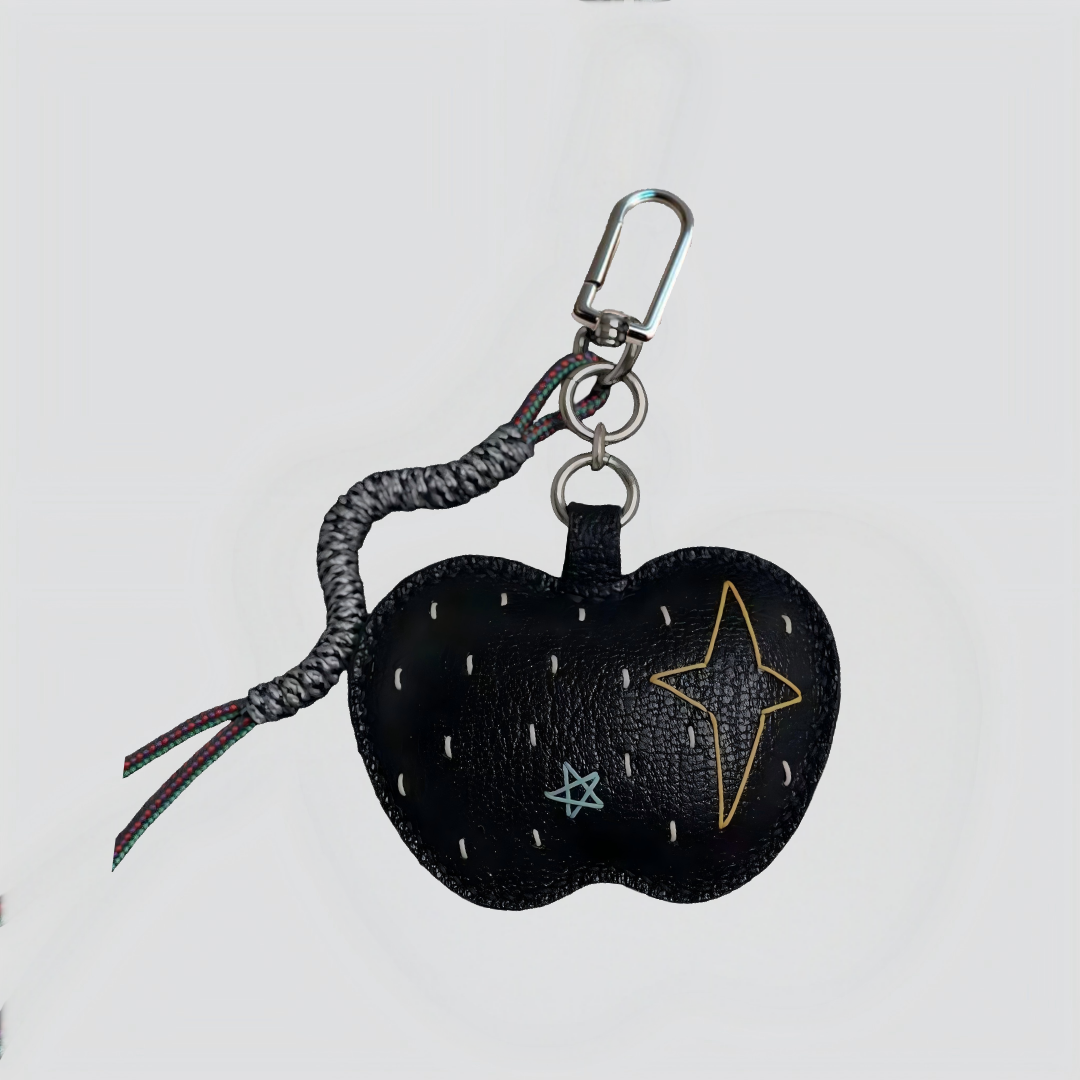 apple bag charm gift
birthday gift
festival gift
keychain