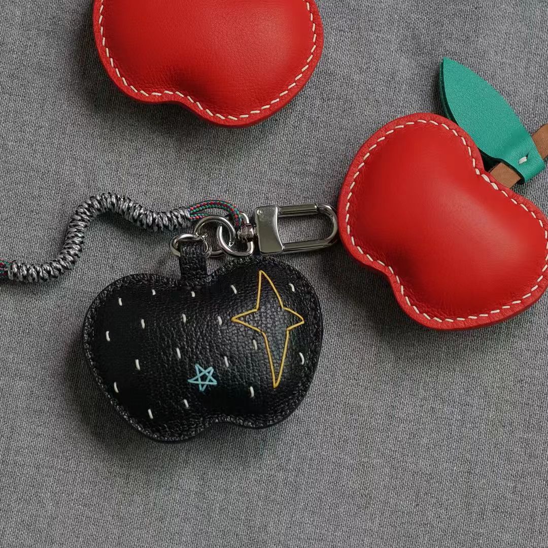 apple bag charm gift
birthday gift
festival gift
keychain
﻿