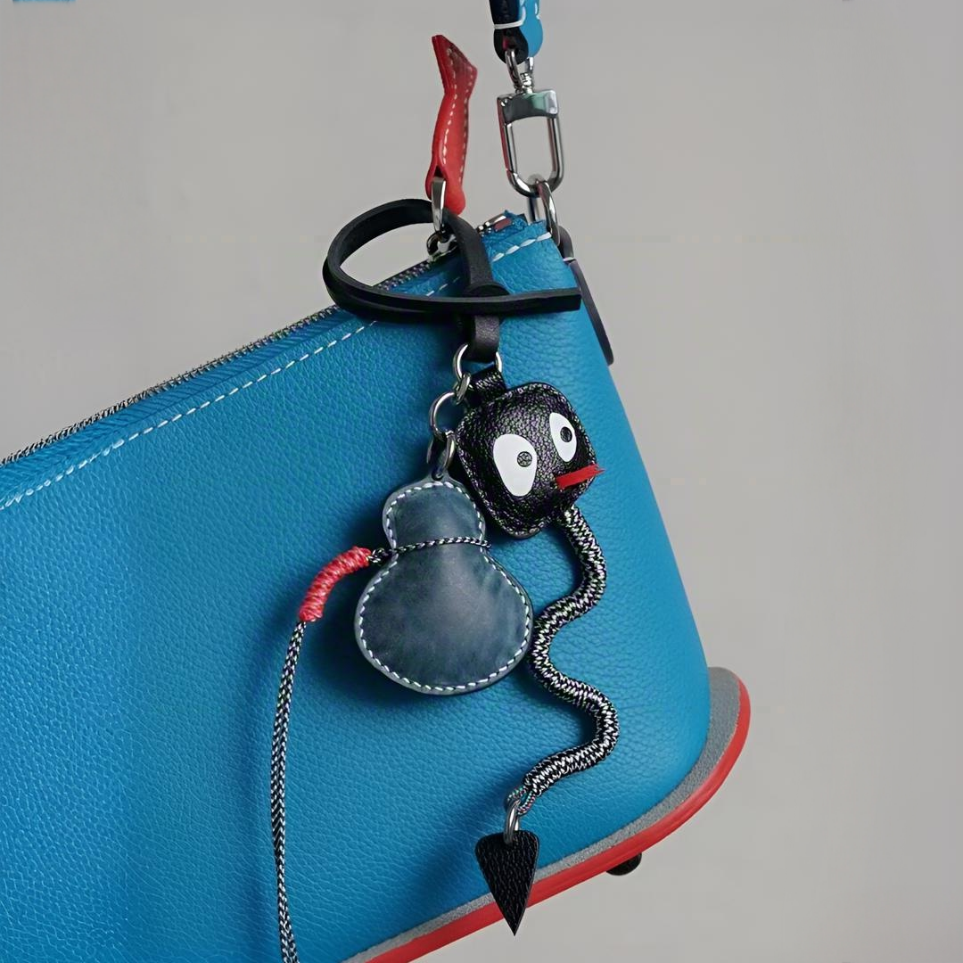 calabash bag charm gift
birthday gift
festival gift
keychain