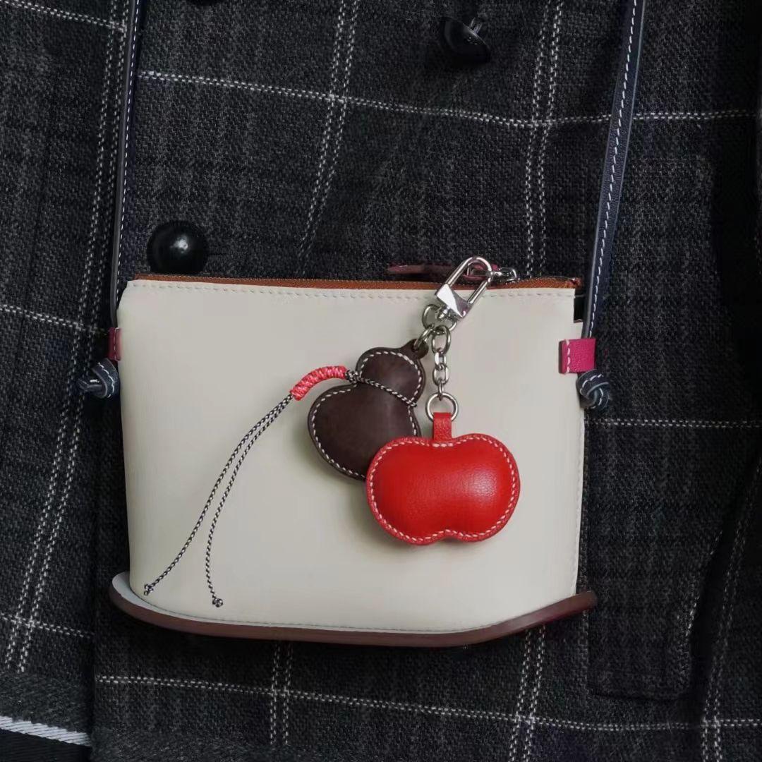 calabash bag charm gift
birthday gift
festival gift
keychain
