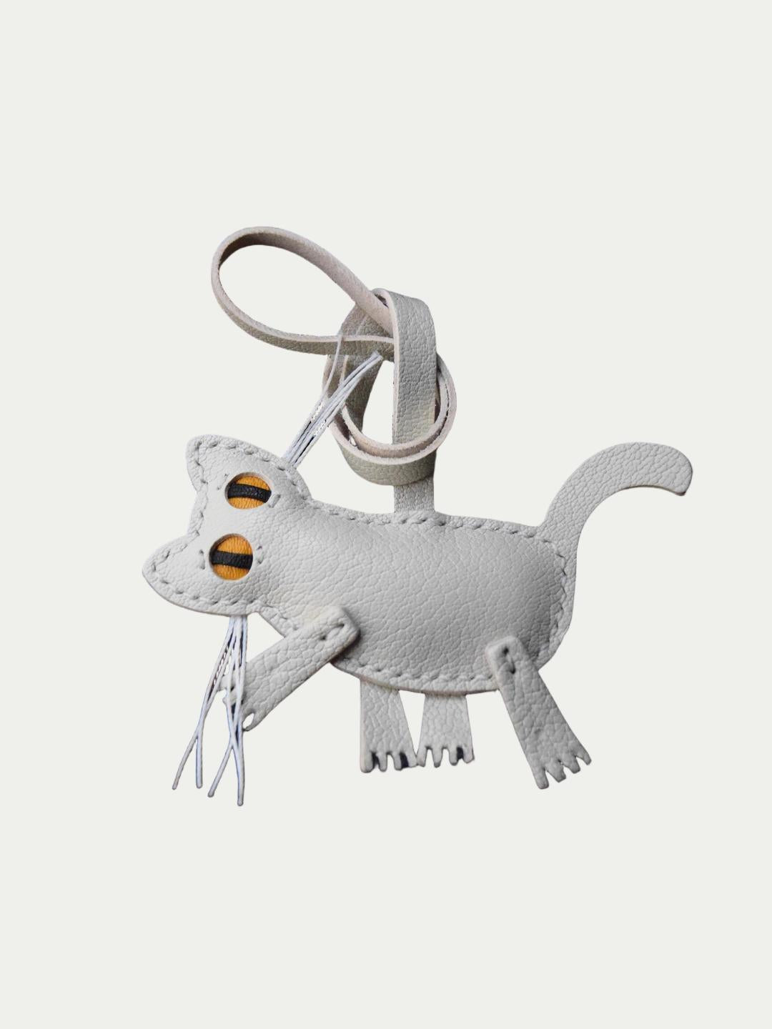 black cat bag charm gift
luxury handmade gift set
leather cat bag charm gift
French sheepskin handmade keychain