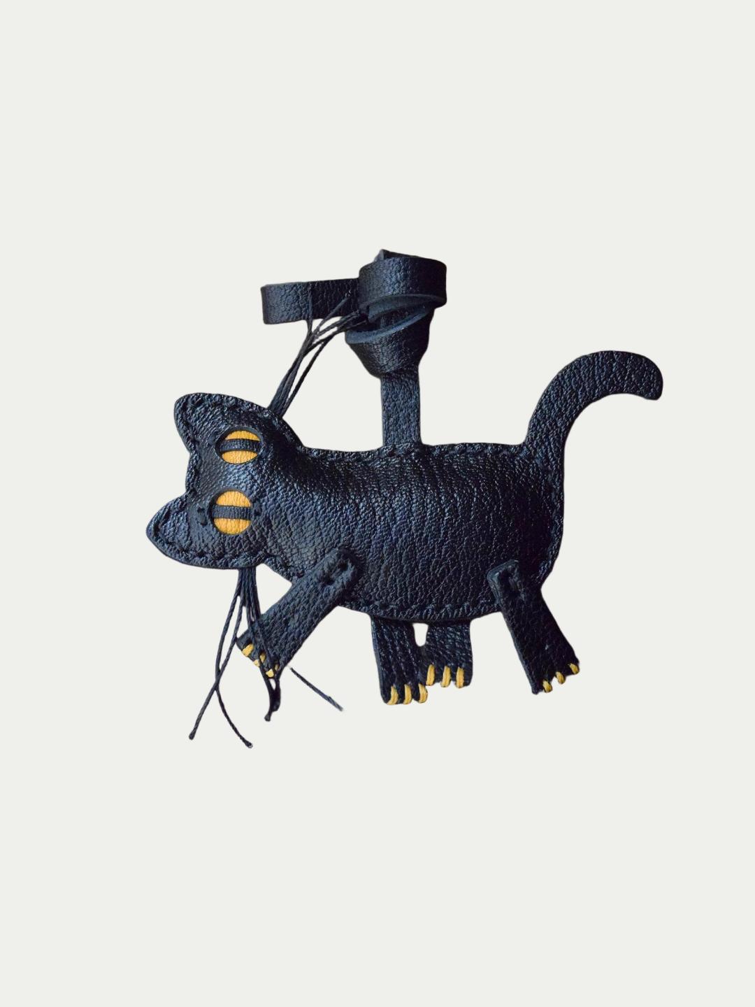 black cat bag charm gift
luxury handmade gift set
leather cat bag charm gift
French sheepskin handmade keychain