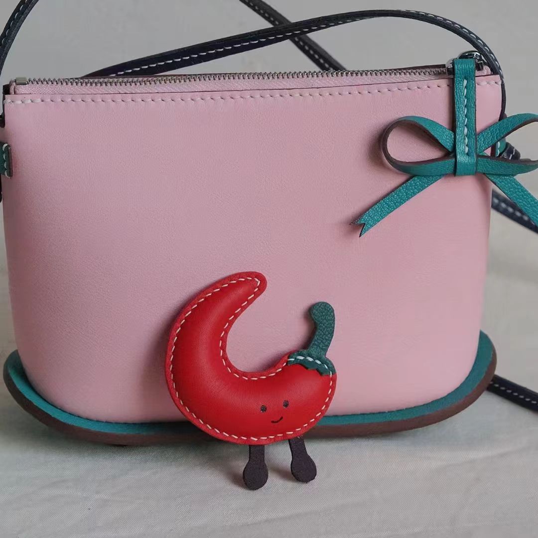 chilli bag charm gift
birthday gift
festival gift
keychain