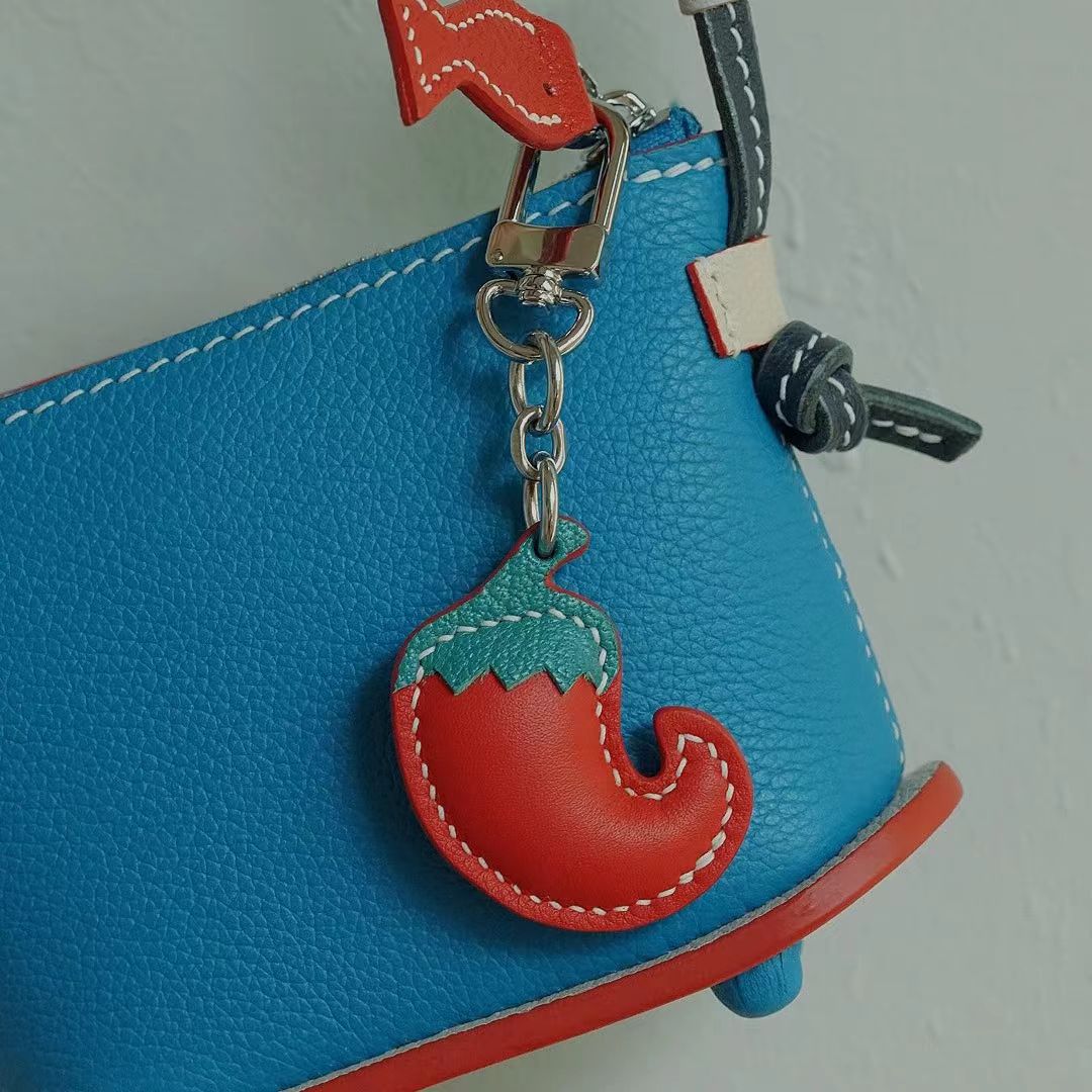 chilli bag charm gift
birthday gift
festival gift
keychain