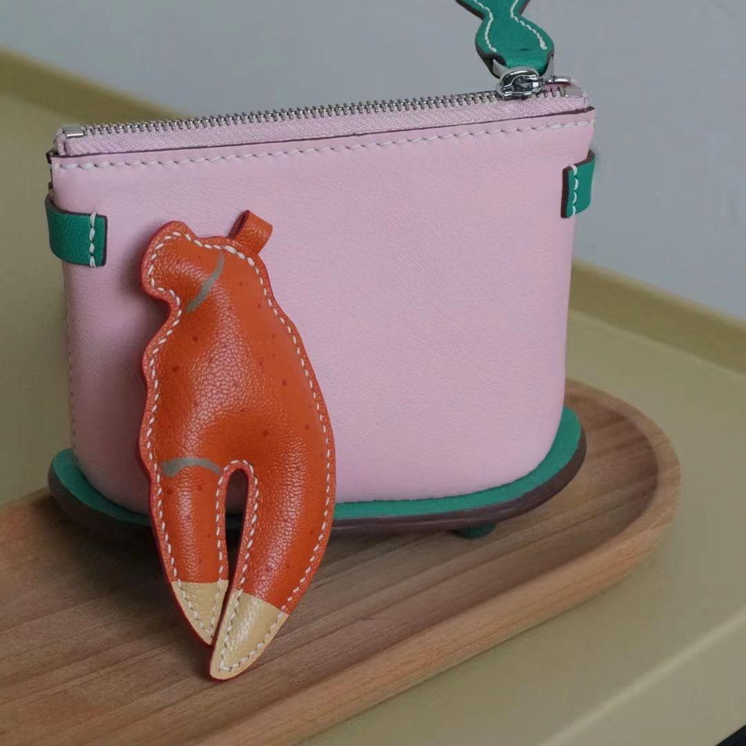 handmade crab claw bag charm gift
Christmas gifts 2025
birthday gifts for her
Valentine's Day gift ideas
