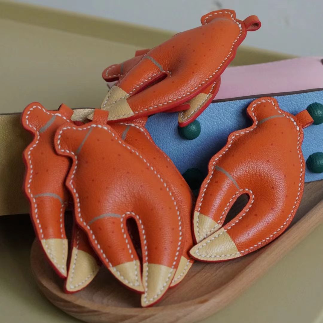 handmade crab claw bag charm gift
Christmas gifts 2025
birthday gifts for her
Valentine's Day gift ideas
