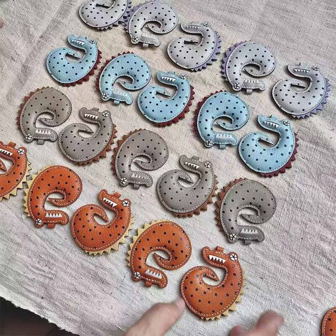 crocodile bag charm gift
birthday gift
festival gift
keychain