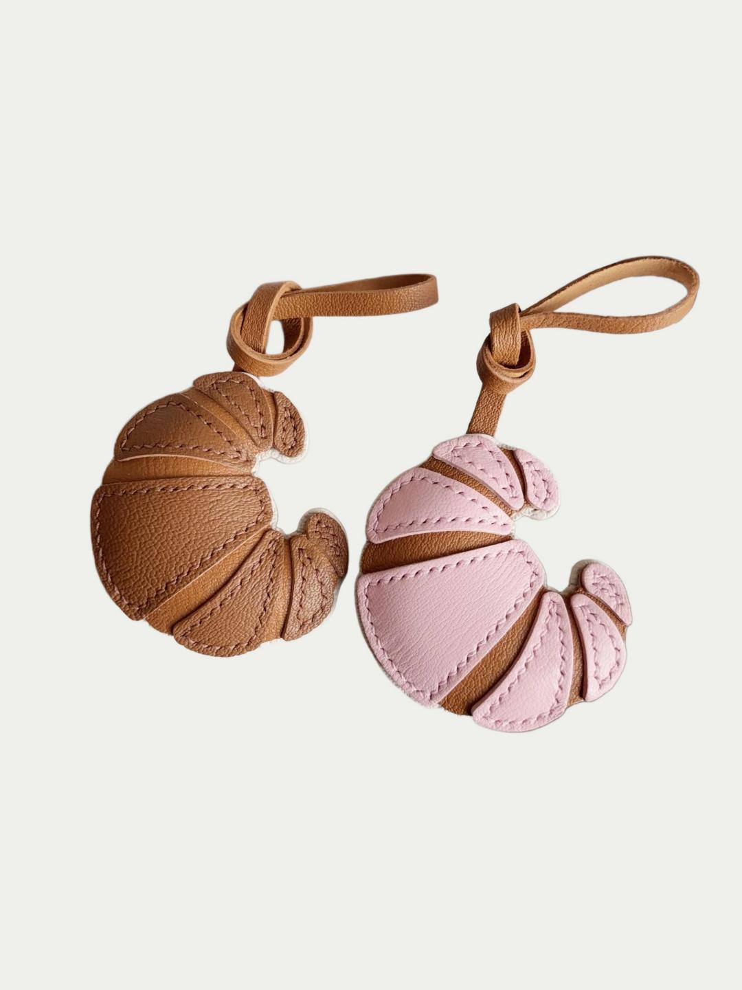 Handcrafted French Leather croissant Keychain Bag Accessory
French Handmade Sheepskin croissant Bag Charm
Luxury French Sheepskin croissant Bag Pendant Gift
Hand-stitched French Lambskin croissant Bag Charm for Women
Gift for fashion lover