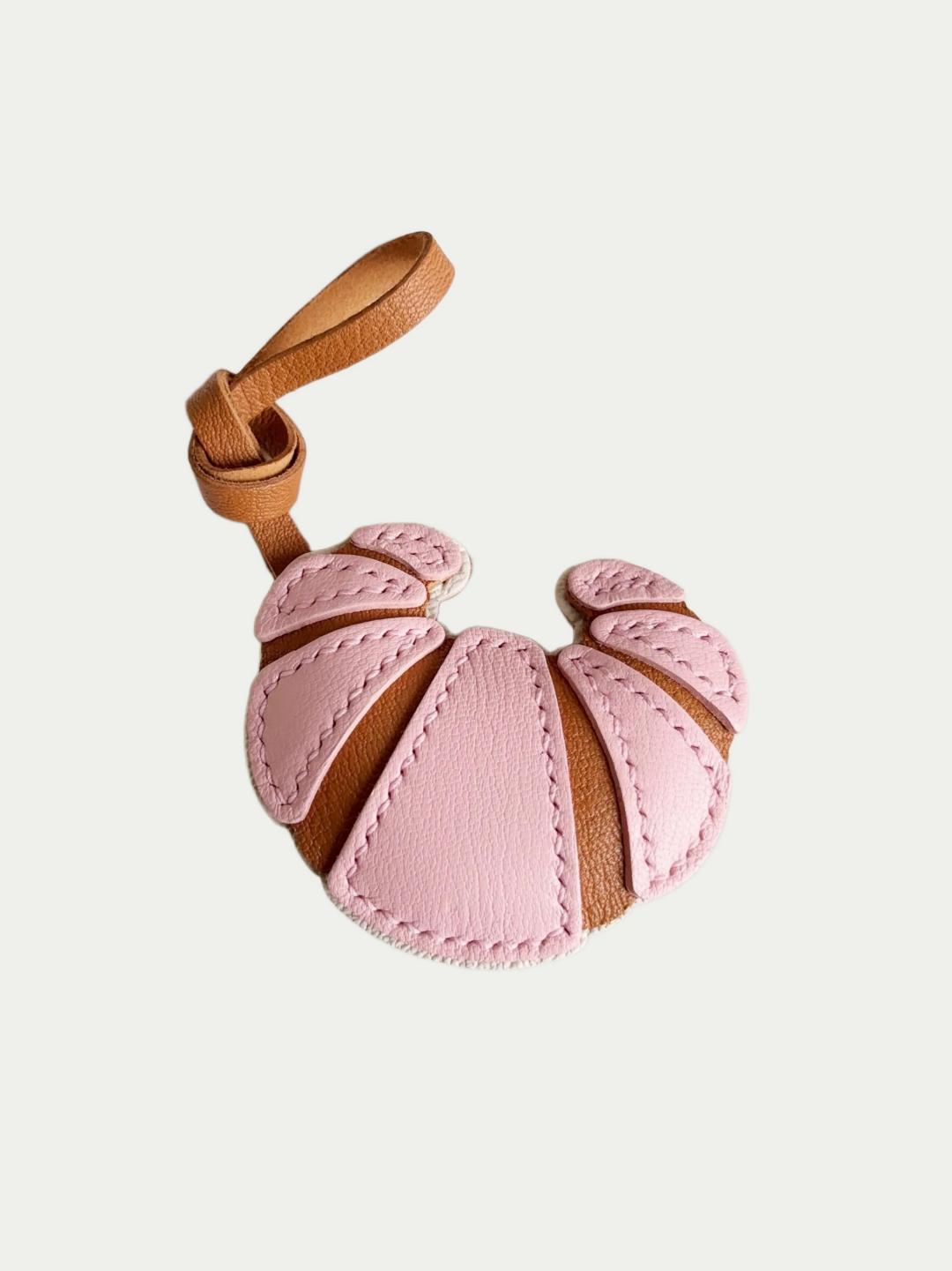 Handcrafted French Leather croissant Keychain Bag Accessory
French Handmade Sheepskin croissant Bag Charm
Luxury French Sheepskin croissant Bag Pendant Gift
Hand-stitched French Lambskin croissant Bag Charm for Women
Gift for fashion lover