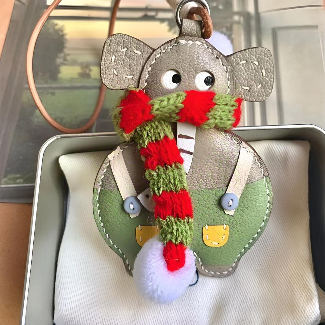 elephant pants charm gift
festival bag charms
christmas gift bag charm