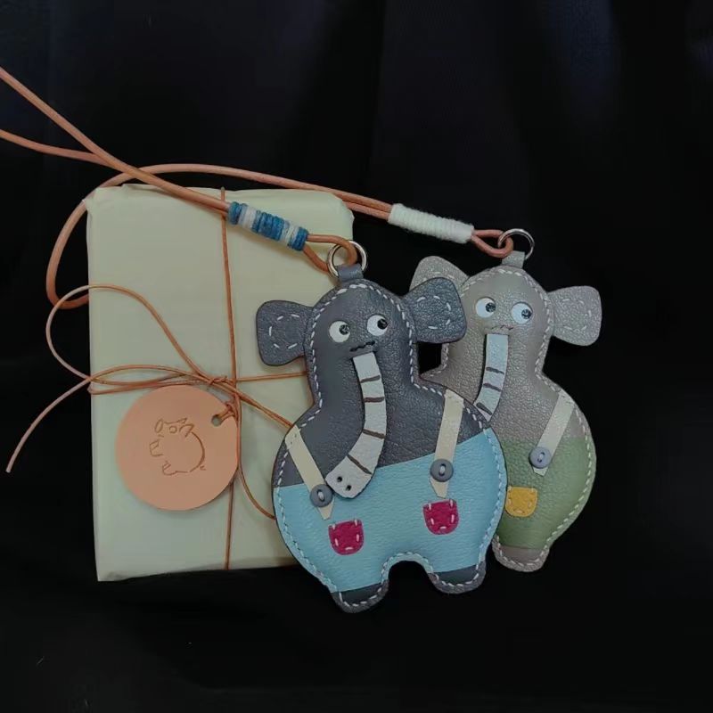 elephant pants charm gift
festival bag charms
christmas gift bag charm