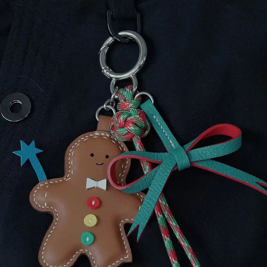 gingerbread man bag charm gift
keychain
birthday gift
Christmas gift