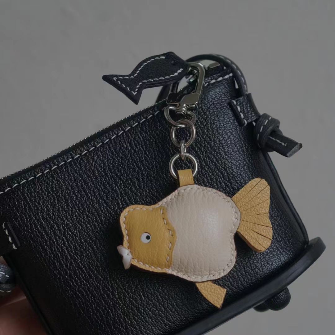 handmade Fan goldfish charm gift
Christmas gifts 
birthday gifts for her
Valentine's Day gift ideas
keychain