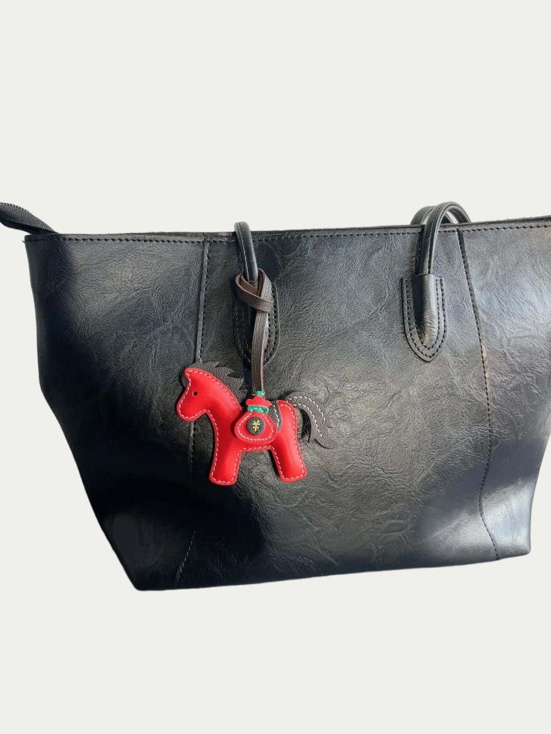 Birthday gift horse leather bag charm
Handmade French lambskin horse bag charm
Genuine sheepskin pony bag charm for handbag
Cute horse bag charm handmade leather
Luxury French lambskin horse bag pendant
Soft sheepskin horse keychain bag charm
French lambskin horse bag charm