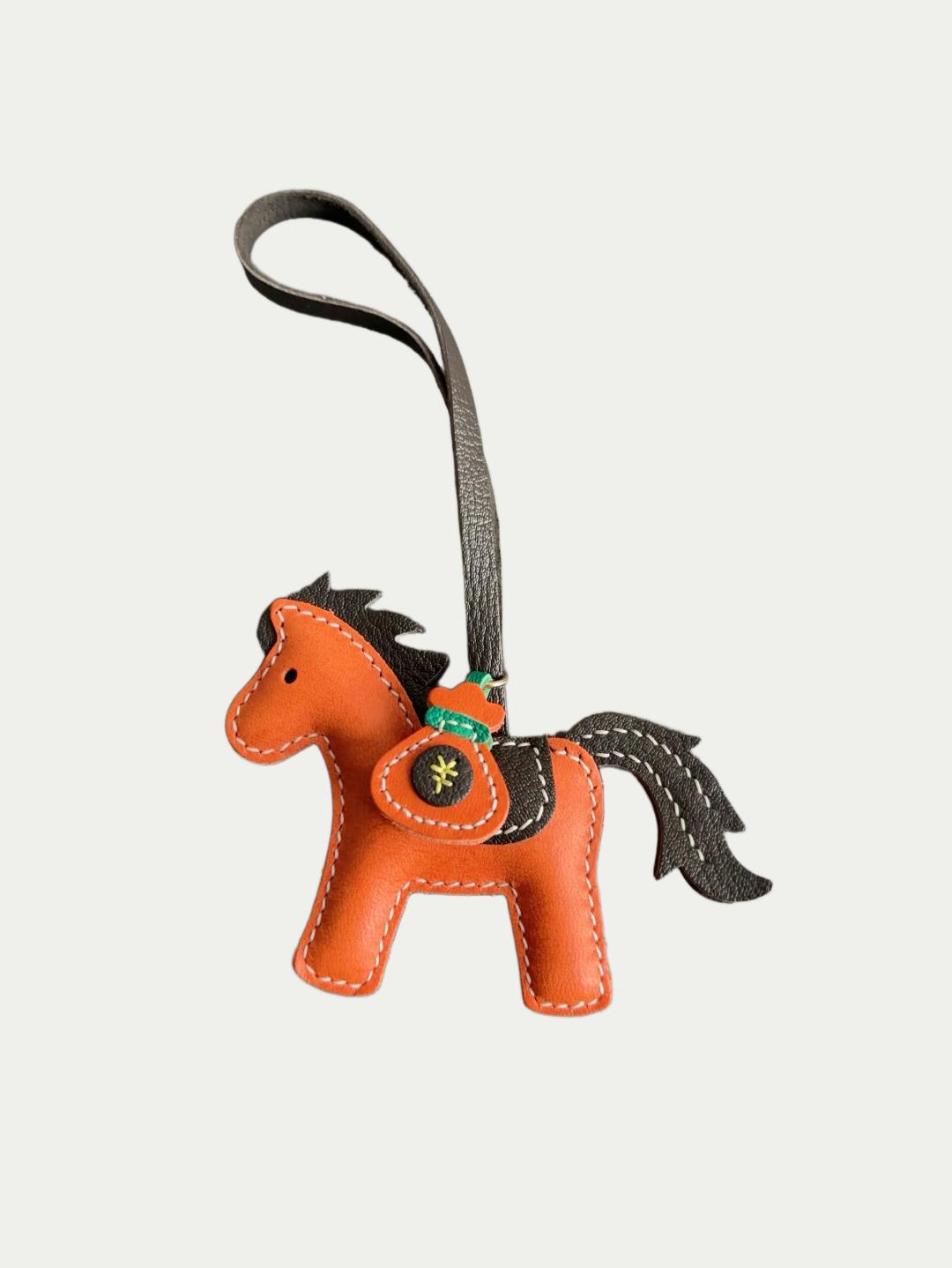 Birthday gift horse leather bag charm
Handmade French lambskin horse bag charm
Genuine sheepskin pony bag charm for handbag
Cute horse bag charm handmade leather
Luxury French lambskin horse bag pendant
Soft sheepskin horse keychain bag charm
French lambskin horse bag charm