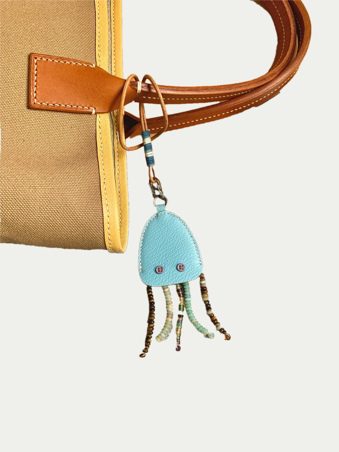 jellyfish bag charm gift
keychain
birthday gift
Christmas gift