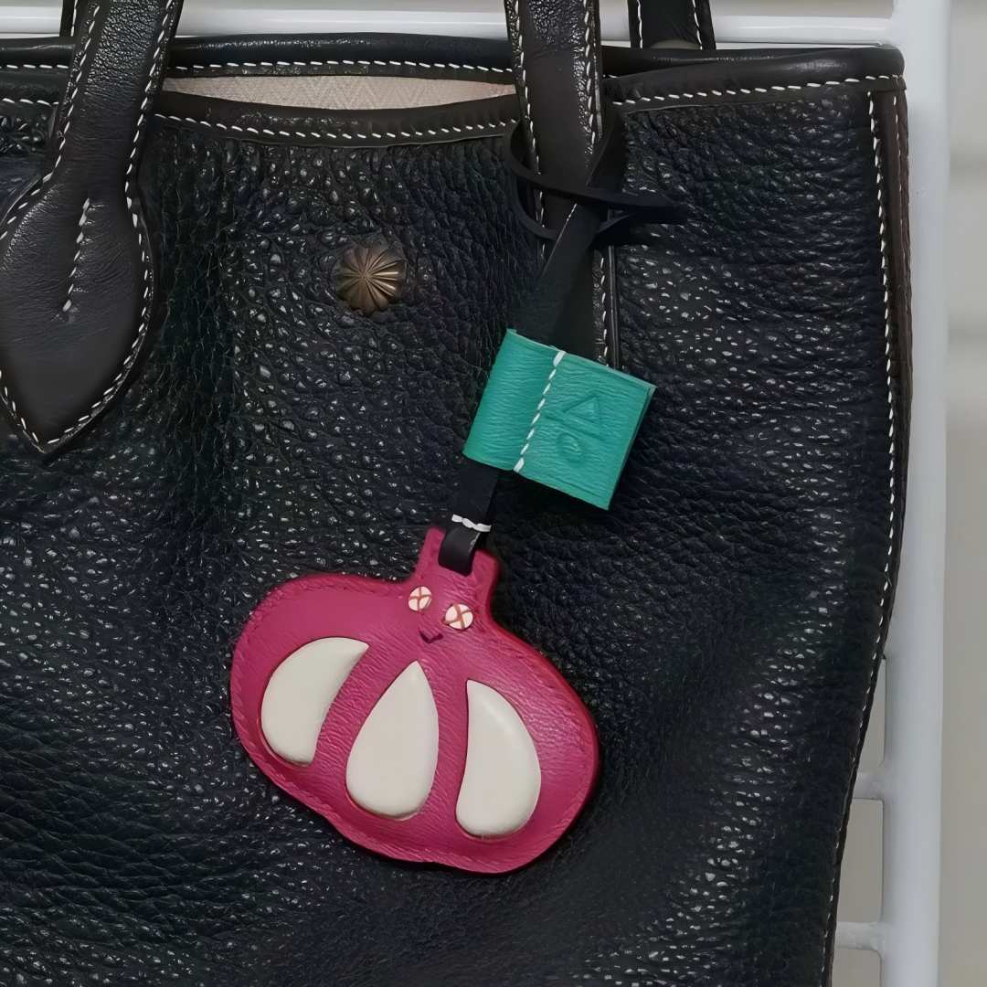 mangosteen bag charm gift
birthday gift
festival gift
keychain