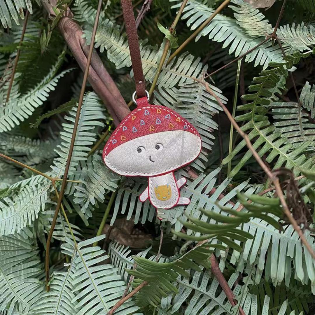 mushroom bag charm gift
birthday gift
festival gift
keychain
﻿