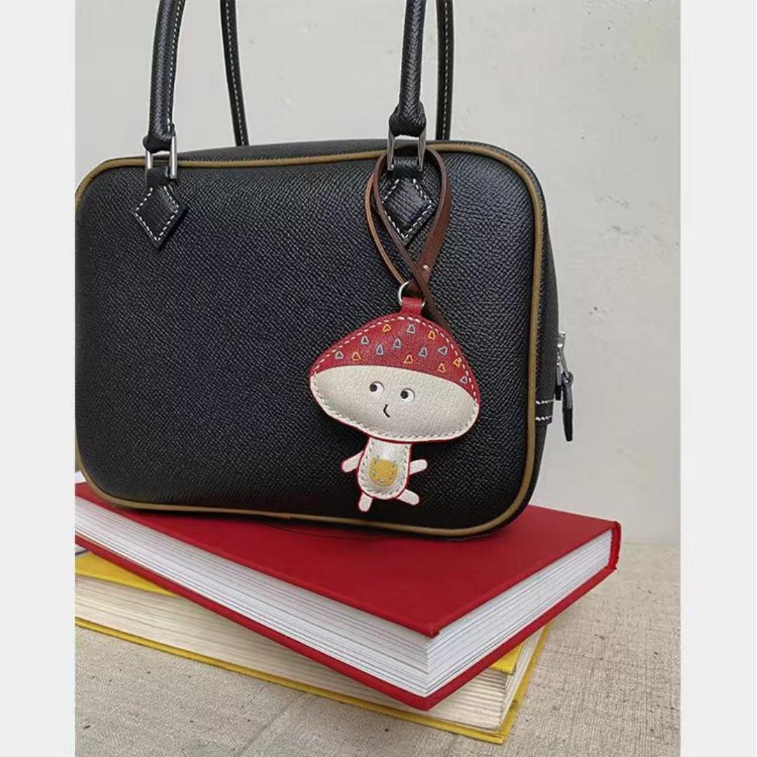 mushroom bag charm gift
birthday gift
festival gift
keychain