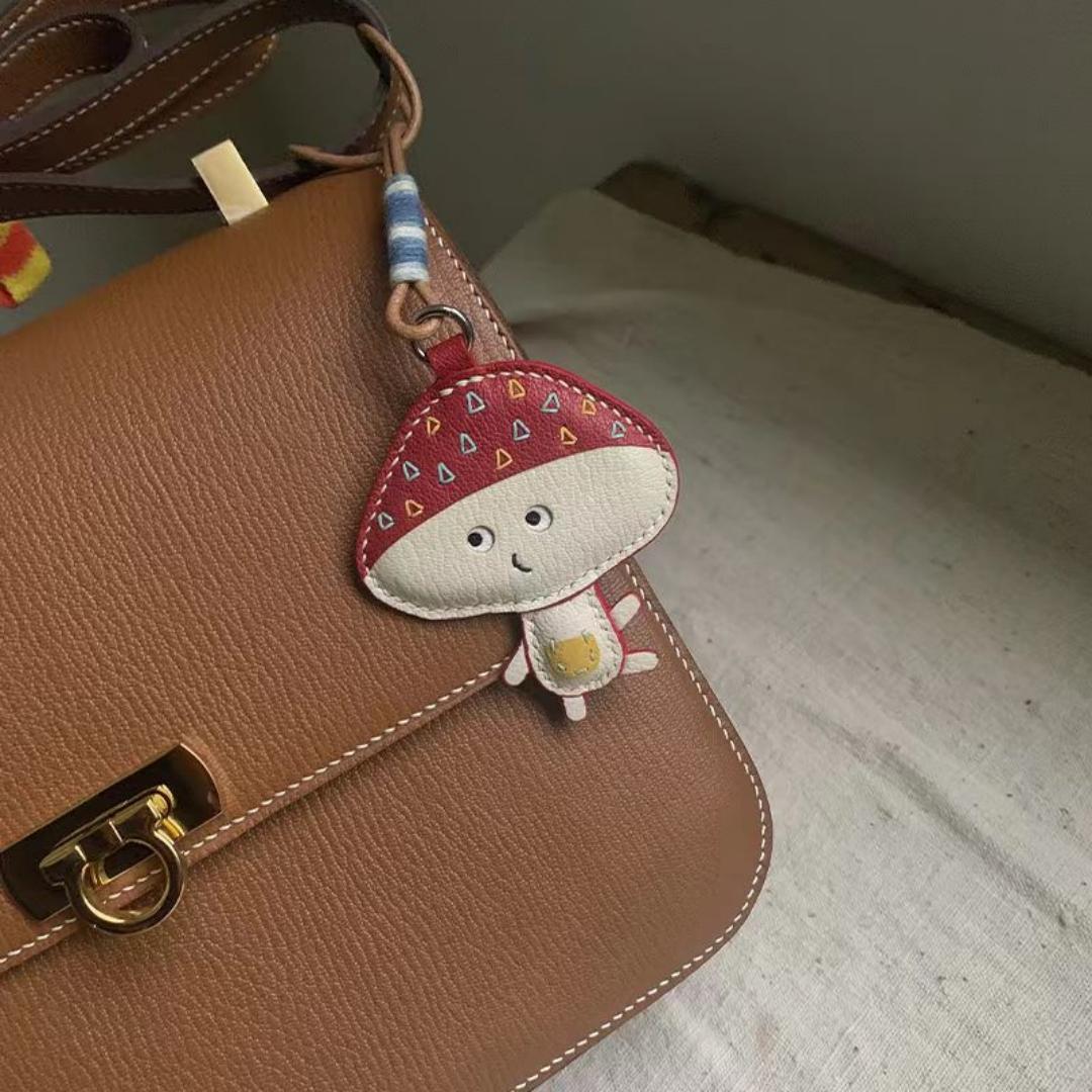 mushroom bag charm gift
birthday gift
festival gift
keychain