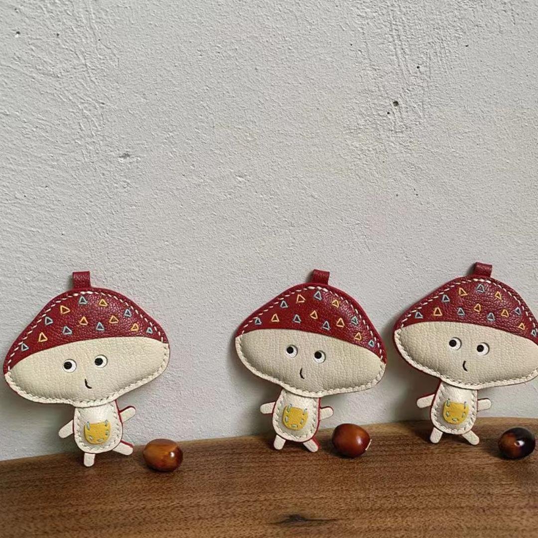 mushroom bag charm gift
birthday gift
festival gift
keychain
﻿